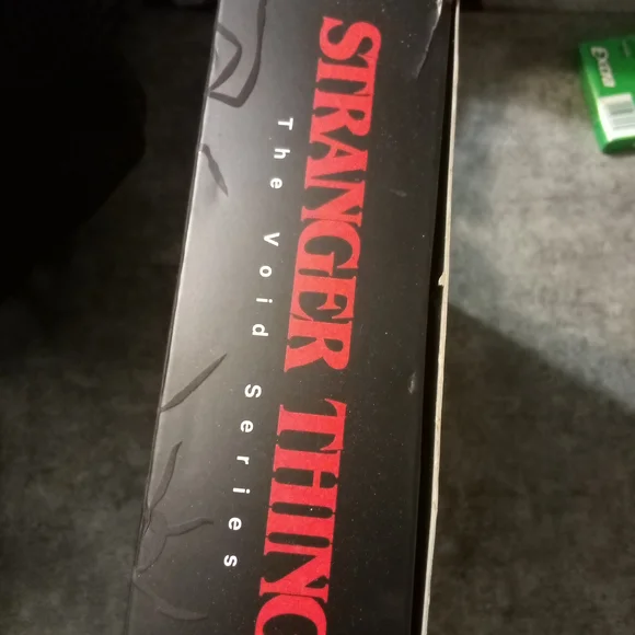 Stranger Things Action Figure - Picture 2 of 9